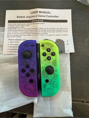 Joycon-x Wireless Game Controller Pair in Purple & Green